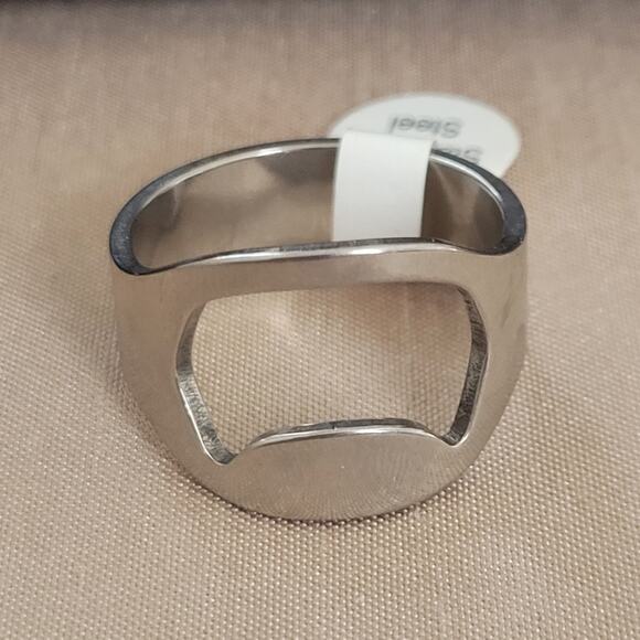 Size 10.5 (20mm) Stainless steel beer bottle opener party ring - Picture 1 of 4